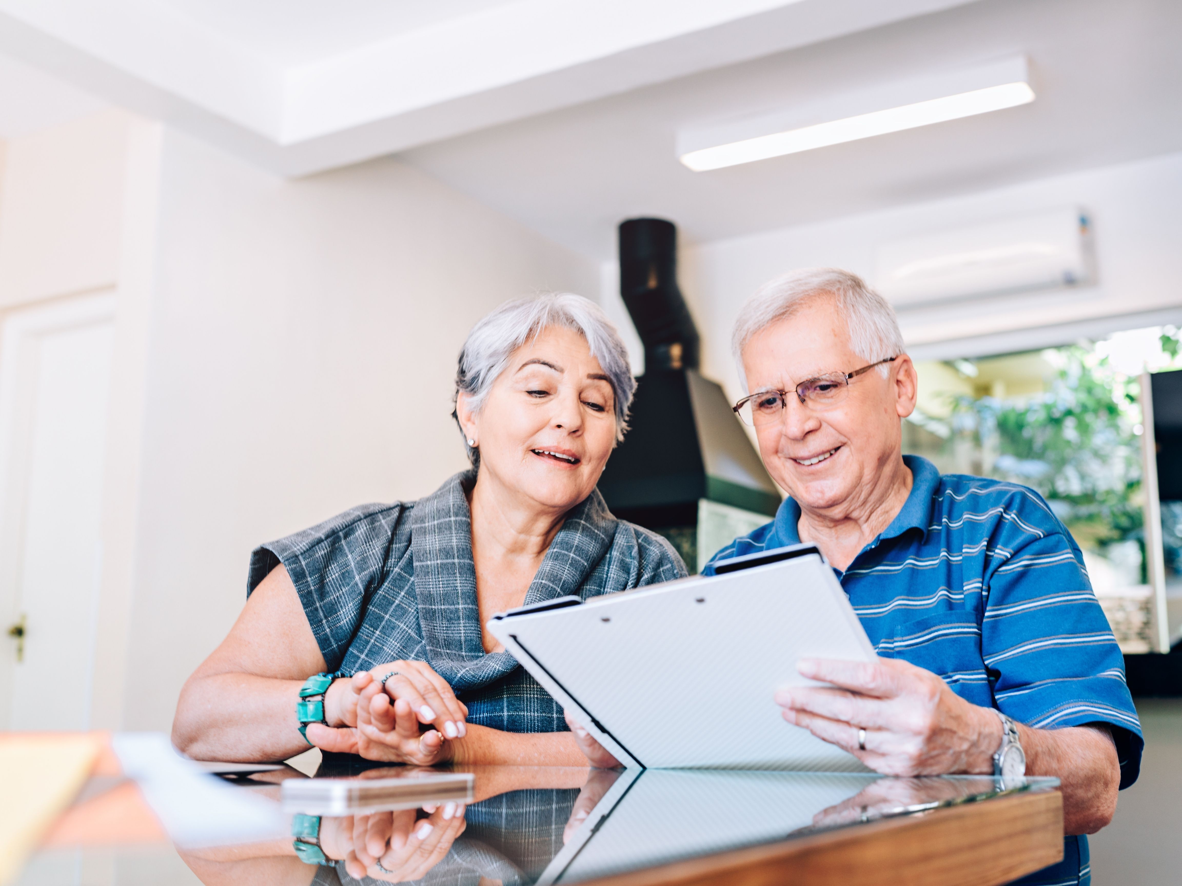 side-by-side retirement income scenarios comparison